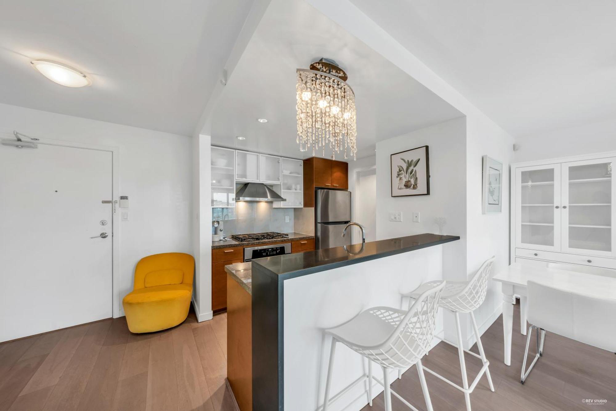 Best Location Downtown Chic Suites Vancouver Exterior foto